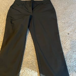 Lululemon Junior active pants size 8. Equivalent to adult 4